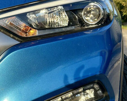 Синій Хендай Туксон, об'ємом двигуна 2 л та пробігом 60 тис. км за 17500 $, фото 6 на Automoto.ua