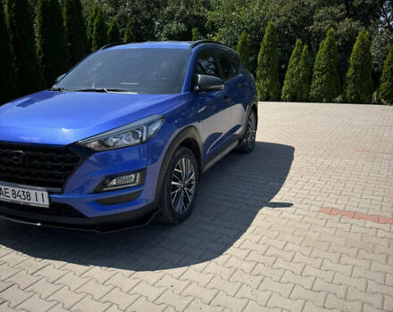 Синий Хендай Туксон, объемом двигателя 2 л и пробегом 157 тыс. км за 21700 $, фото 2 на Automoto.ua