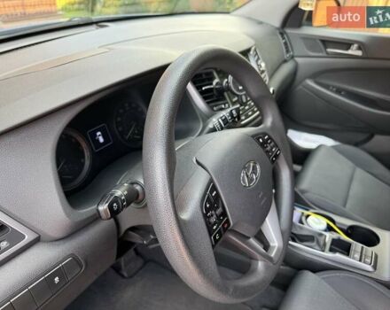 Синій Хендай Туксон, об'ємом двигуна 2 л та пробігом 92 тис. км за 17300 $, фото 8 на Automoto.ua