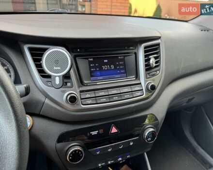Синій Хендай Туксон, об'ємом двигуна 2 л та пробігом 92 тис. км за 17300 $, фото 11 на Automoto.ua
