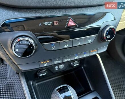 Синий Хендай Туксон, объемом двигателя 2 л и пробегом 108 тыс. км за 16300 $, фото 19 на Automoto.ua