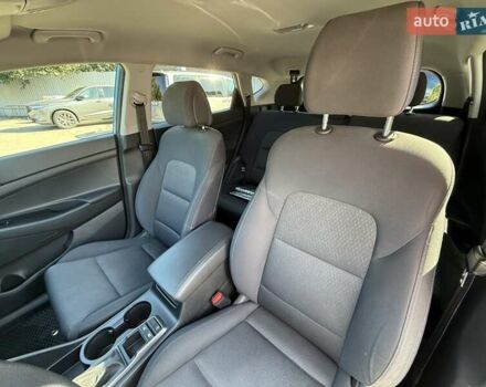 Синий Хендай Туксон, объемом двигателя 2 л и пробегом 108 тыс. км за 16300 $, фото 13 на Automoto.ua