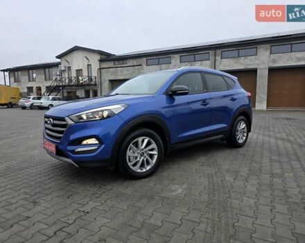 Синий Хендай Туксон, объемом двигателя 1.6 л и пробегом 176 тыс. км за 17800 $, фото 2 на Automoto.ua