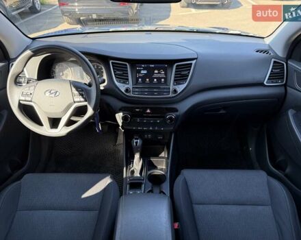 Синий Хендай Туксон, объемом двигателя 2 л и пробегом 108 тыс. км за 16300 $, фото 29 на Automoto.ua