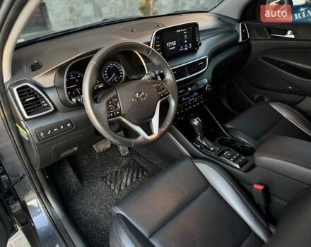 Синий Хендай Туксон, объемом двигателя 2 л и пробегом 136 тыс. км за 23200 $, фото 13 на Automoto.ua