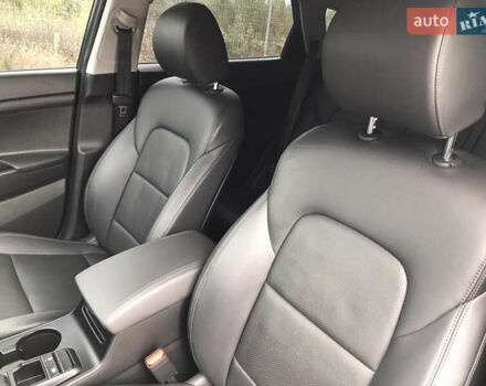 Синий Хендай Туксон, объемом двигателя 2 л и пробегом 145 тыс. км за 21600 $, фото 37 на Automoto.ua