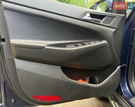 Синий Хендай Туксон, объемом двигателя 2 л и пробегом 48 тыс. км за 22790 $, фото 10 на Automoto.ua