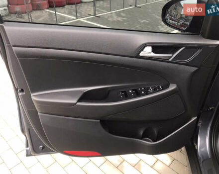 Синий Хендай Туксон, объемом двигателя 2 л и пробегом 145 тыс. км за 21600 $, фото 26 на Automoto.ua