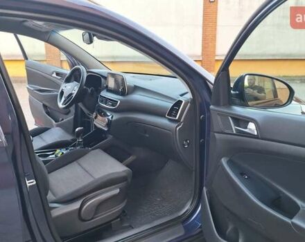 Синий Хендай Туксон, объемом двигателя 1.6 л и пробегом 182 тыс. км за 20400 $, фото 20 на Automoto.ua