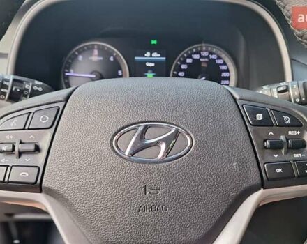 Синий Хендай Туксон, объемом двигателя 1.6 л и пробегом 181 тыс. км за 20400 $, фото 57 на Automoto.ua