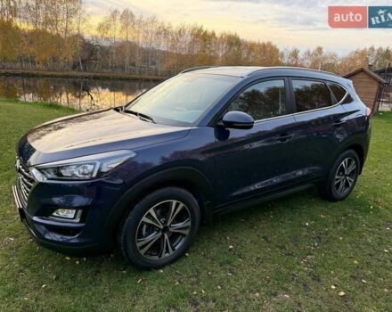Синий Хендай Туксон, объемом двигателя 2 л и пробегом 43 тыс. км за 24000 $, фото 2 на Automoto.ua