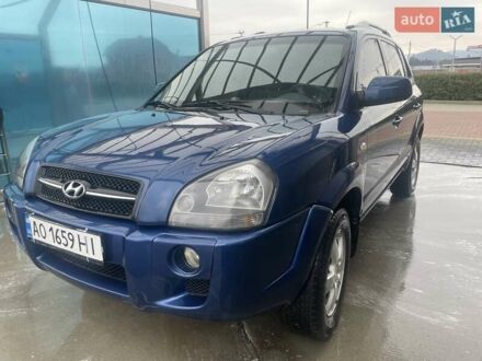 Хендай Туксон 2004 в Хусте на Automoto.ua Синий Хендай Туксон, объемом двигателя 2 л и пробегом 161 тыс. км за 5000 $, фото 1 на Automoto.ua