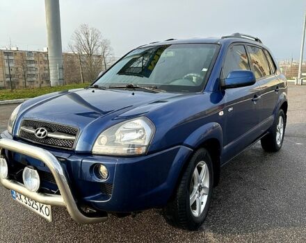 Синий Хендай Туксон, объемом двигателя 2 л и пробегом 224 тыс. км за 8300 $, фото 1 на Automoto.ua