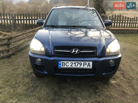 Хендай Туксон 2004 в Львове на Automoto.ua Синий Хендай Туксон, объемом двигателя 1.98 л и пробегом 260 тыс. км за 6300 $, фото 1 на Automoto.ua