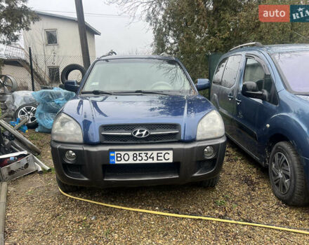 Синій Хендай Туксон, об'ємом двигуна 2 л та пробігом 245 тис. км за 6800 $, фото 1 на Automoto.ua
