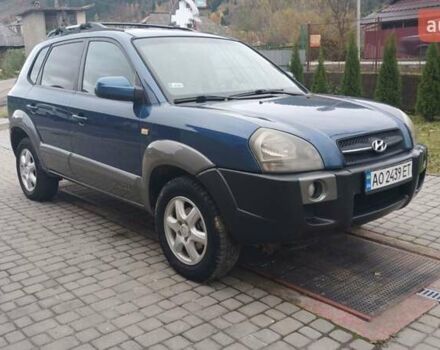Синий Хендай Туксон, объемом двигателя 2.66 л и пробегом 320 тыс. км за 5500 $, фото 1 на Automoto.ua