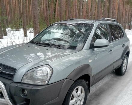 Синий Хендай Туксон, объемом двигателя 2 л и пробегом 290 тыс. км за 7300 $, фото 1 на Automoto.ua