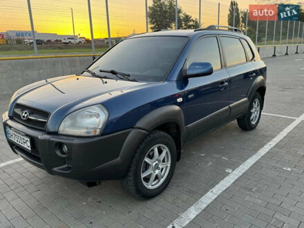 Хендай Туксон 2005 в Первомайск на Automoto.ua Синий Хендай Туксон, объемом двигателя 2 л и пробегом 206 тыс. км за 7800 $, фото 1 на Automoto.ua