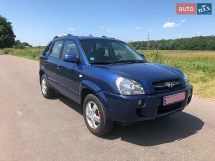 Хендай Туксон 2006 в Ровно на Automoto.ua Синий Хендай Туксон, объемом двигателя 2 л и пробегом 124 тыс. км за 7700 $, фото 1 на Automoto.ua