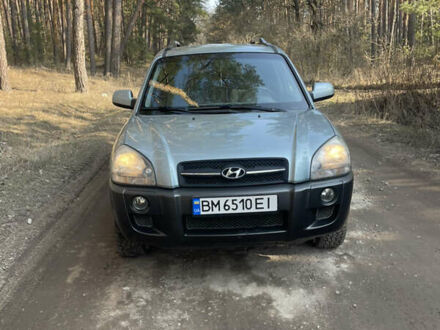 Хендай Туксон 2006 в Недригайлове на Automoto.ua Синий Хендай Туксон, объемом двигателя 0 л и пробегом 310 тыс. км за 6600 $, фото 1 на Automoto.ua
