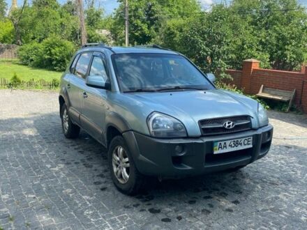 Хендай Туксон 2006 в Обухове на Automoto.ua Синий Хендай Туксон, объемом двигателя 2 л и пробегом 500 тыс. км за 3000 $, фото 1 на Automoto.ua