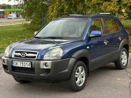 Синій Хендай Туксон, об'ємом двигуна 2 л та пробігом 262 тис. км за 4450 $, фото 1 на Automoto.ua