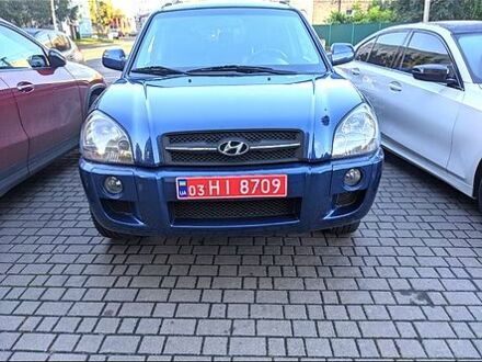 Хендай Туксон 2007 у Ромнах на Automoto.ua Синій Хендай Туксон, об'ємом двигуна 2 л та пробігом 195 тис. км за 7200 $, фото 1 на Automoto.ua