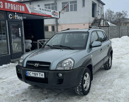 Синій Хендай Туксон, об'ємом двигуна 2 л та пробігом 208 тис. км за 7800 $, фото 1 на Automoto.ua