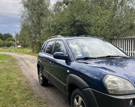 Синій Хендай Туксон, об'ємом двигуна 2 л та пробігом 301 тис. км за 3742 $, фото 1 на Automoto.ua