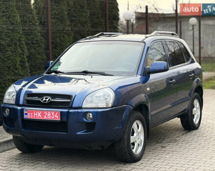 Синій Хендай Туксон, об'ємом двигуна 2 л та пробігом 185 тис. км за 7500 $, фото 1 на Automoto.ua
