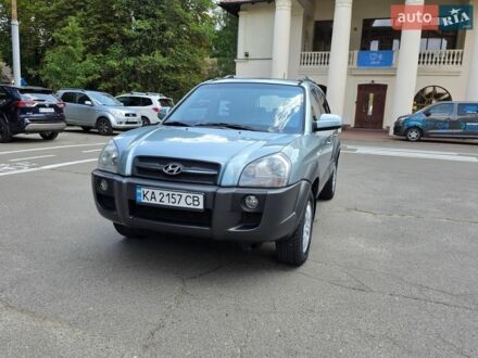 Синій Хендай Туксон, об'ємом двигуна 2 л та пробігом 240 тис. км за 5700 $, фото 1 на Automoto.ua