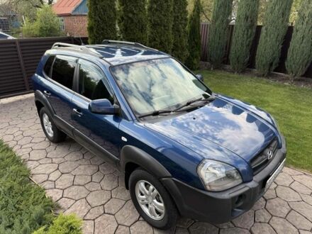 Хендай Туксон 2008 у Полтаві на Automoto.ua Синій Хендай Туксон, об'ємом двигуна 2 л та пробігом 187 тис. км за 7800 $, фото 1 на Automoto.ua