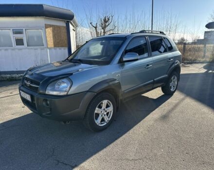 Синий Хендай Туксон, объемом двигателя 2 л и пробегом 187 тыс. км за 8200 $, фото 1 на Automoto.ua