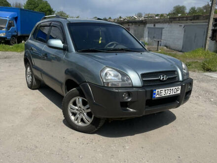 Хендай Туксон 2008 у Дніпро (Дніпропетровську) на Automoto.ua Синій Хендай Туксон, об'ємом двигуна 2 л та пробігом 207 тис. км за 8600 $, фото 1 на Automoto.ua