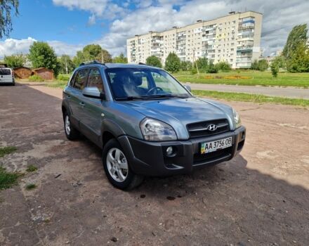 Синій Хендай Туксон, об'ємом двигуна 2 л та пробігом 137 тис. км за 8500 $, фото 1 на Automoto.ua