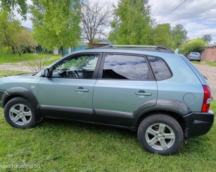 Хендай Туксон 2008 у Шостке на Automoto.ua Синій Хендай Туксон, об'ємом двигуна 2 л та пробігом 188 тис. км за 8000 $, фото 1 на Automoto.ua