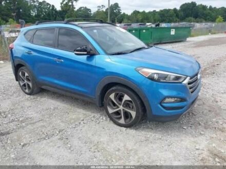 Хендай Туксон 2016 у Львові на Automoto.ua Синій Хендай Туксон, об'ємом двигуна 1.6 л та пробігом 70 тис. км за 2500 $, фото 1 на Automoto.ua