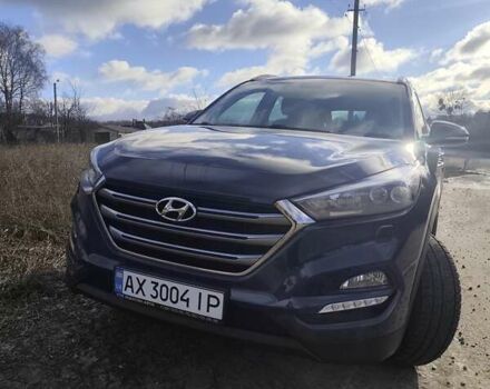 Синий Хендай Туксон, объемом двигателя 1.59 л и пробегом 32 тыс. км за 22000 $, фото 1 на Automoto.ua