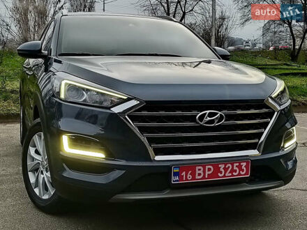 Синий Хендай Туксон, объемом двигателя 1.6 л и пробегом 133 тыс. км за 20955 $, фото 1 на Automoto.ua