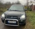 Зеленый Хендай Туксон, объемом двигателя 2 л и пробегом 201 тыс. км за 7600 $, фото 9 на Automoto.ua
