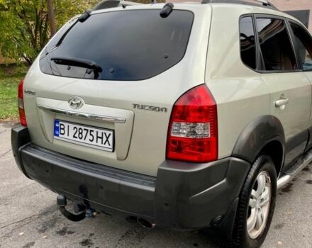 Зеленый Хендай Туксон, объемом двигателя 2 л и пробегом 230 тыс. км за 6950 $, фото 1 на Automoto.ua