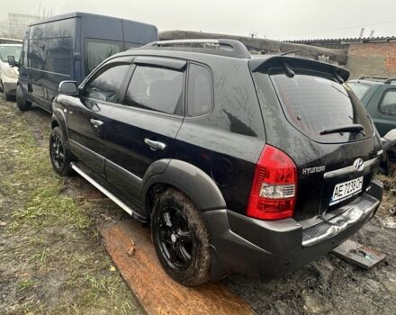 Зелений Хендай Туксон, об'ємом двигуна 2 л та пробігом 180 тис. км за 3700 $, фото 3 на Automoto.ua