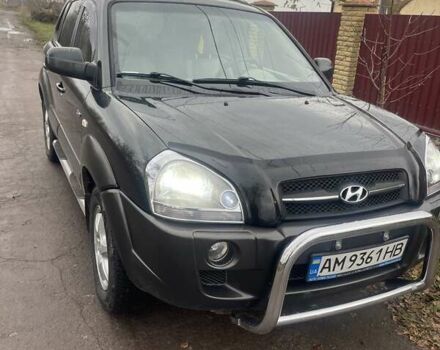 Зеленый Хендай Туксон, объемом двигателя 2 л и пробегом 201 тыс. км за 7600 $, фото 7 на Automoto.ua