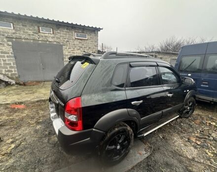 Зелений Хендай Туксон, об'ємом двигуна 2 л та пробігом 180 тис. км за 3700 $, фото 1 на Automoto.ua