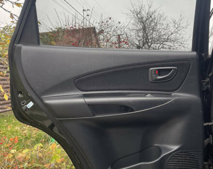 Зеленый Хендай Туксон, объемом двигателя 1.98 л и пробегом 261 тыс. км за 7499 $, фото 120 на Automoto.ua