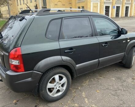 Зеленый Хендай Туксон, объемом двигателя 2 л и пробегом 200 тыс. км за 8500 $, фото 4 на Automoto.ua