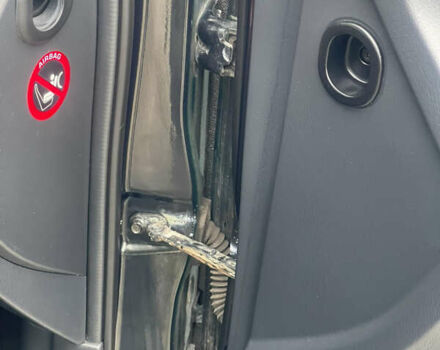 Зеленый Хендай Туксон, объемом двигателя 1.98 л и пробегом 261 тыс. км за 7499 $, фото 78 на Automoto.ua