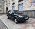 Зелений Хендай Туксон, об'ємом двигуна 2 л та пробігом 211 тис. км за 7400 $, фото 5 на Automoto.ua