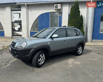 Хендай Туксон 2006 в Николаеве на Automoto.ua Зеленый Хендай Туксон, объемом двигателя 1.98 л и пробегом 234 тыс. км за 7700 $, фото 1 на Automoto.ua