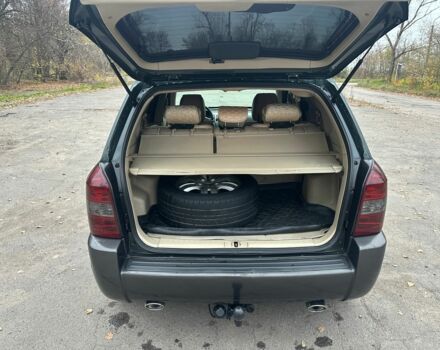 Зеленый Хендай Туксон, объемом двигателя 2.7 л и пробегом 250 тыс. км за 7850 $, фото 13 на Automoto.ua